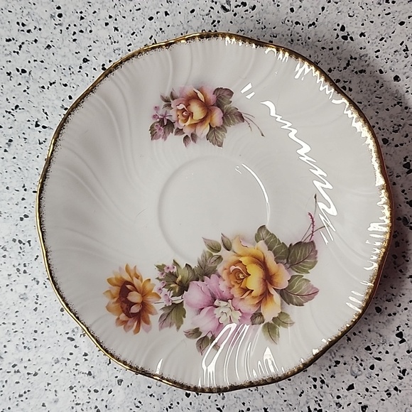 Regal Heritage Bone China Cup and Saucer Yellow Roses Floral Design Gold Trim - Picture 3 of 6